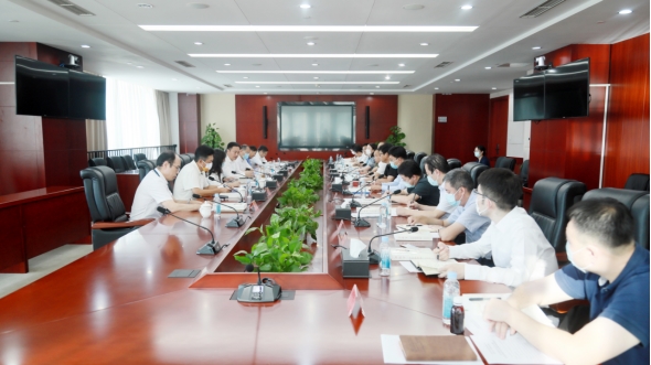 中林集團黨委理論學習中心組專題學習研討習近平總書記在省部級主要領(lǐng)導干部專題研討班上的重要講話精神